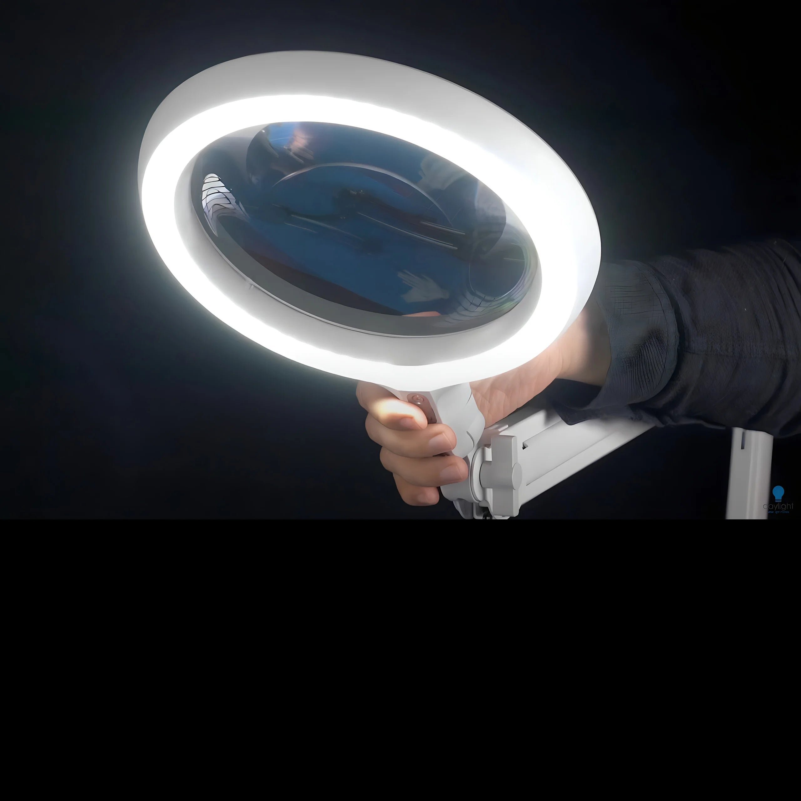 SPAMARC . NovaLoom . 7 Magnifying Lamp